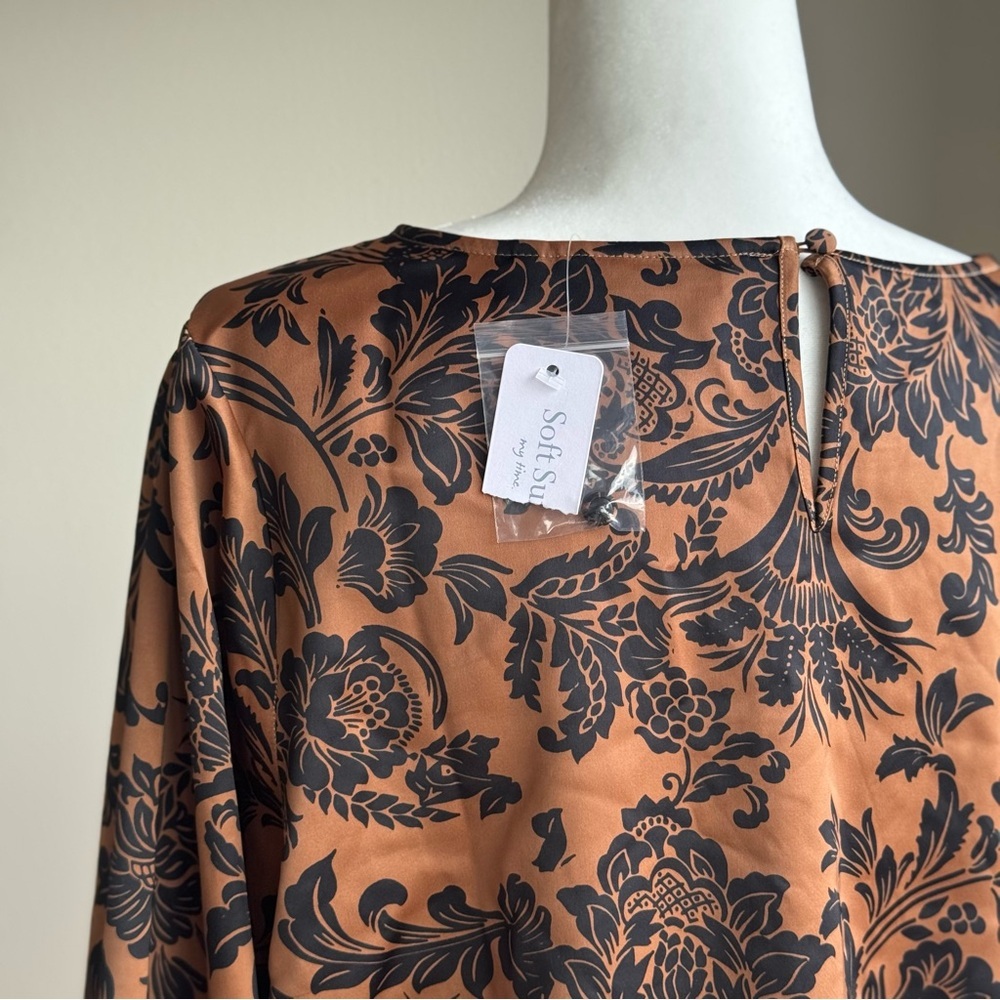 Soft Surroundings Satiny Miaya Top with Western Flare Women’s Large - Picture 10 of 12